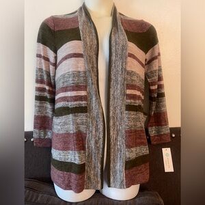 🚨New BOBEAU Women’s stylish Cardigan with a Striking striped pattern